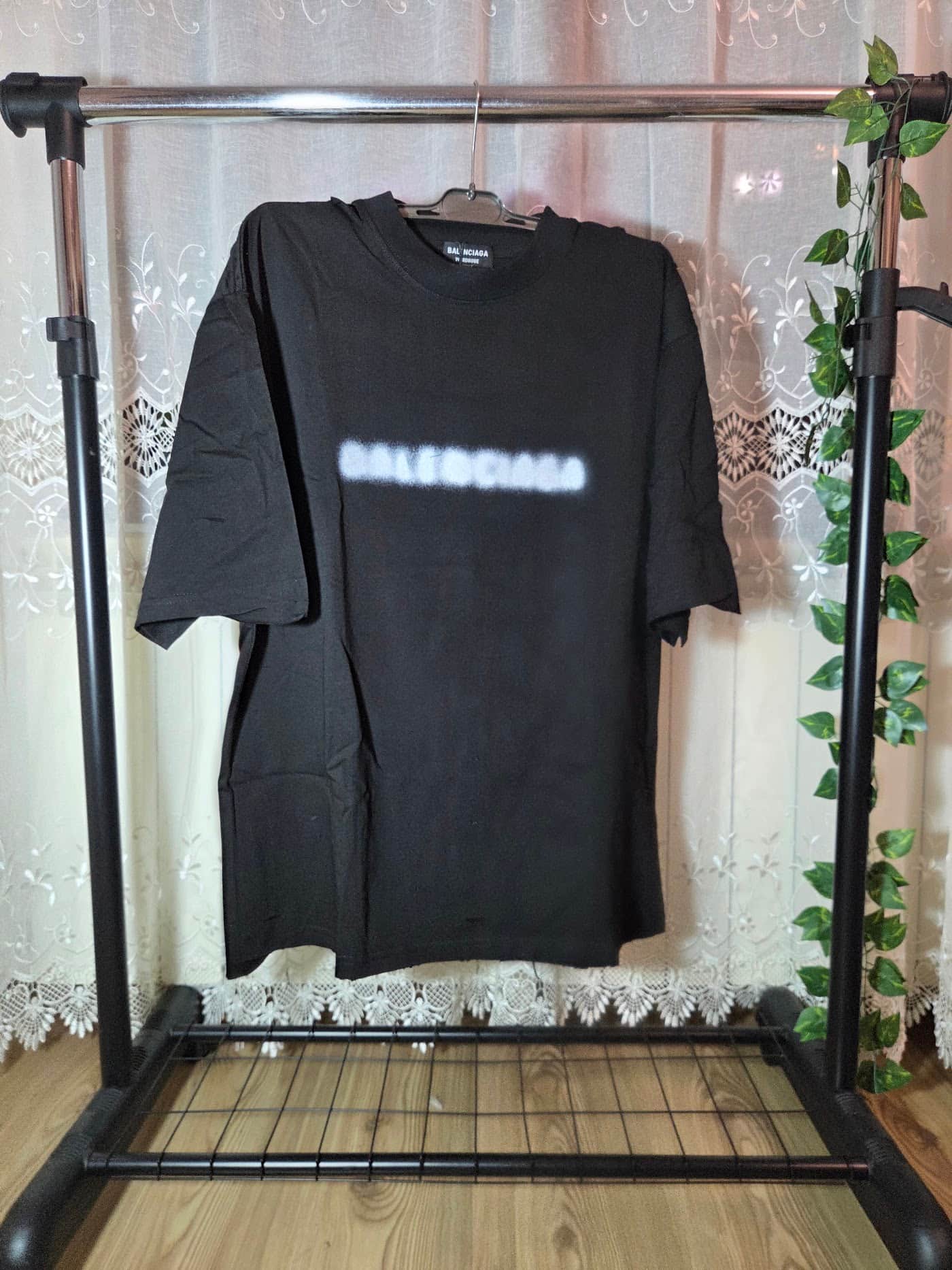 Balenciaga (oversized)