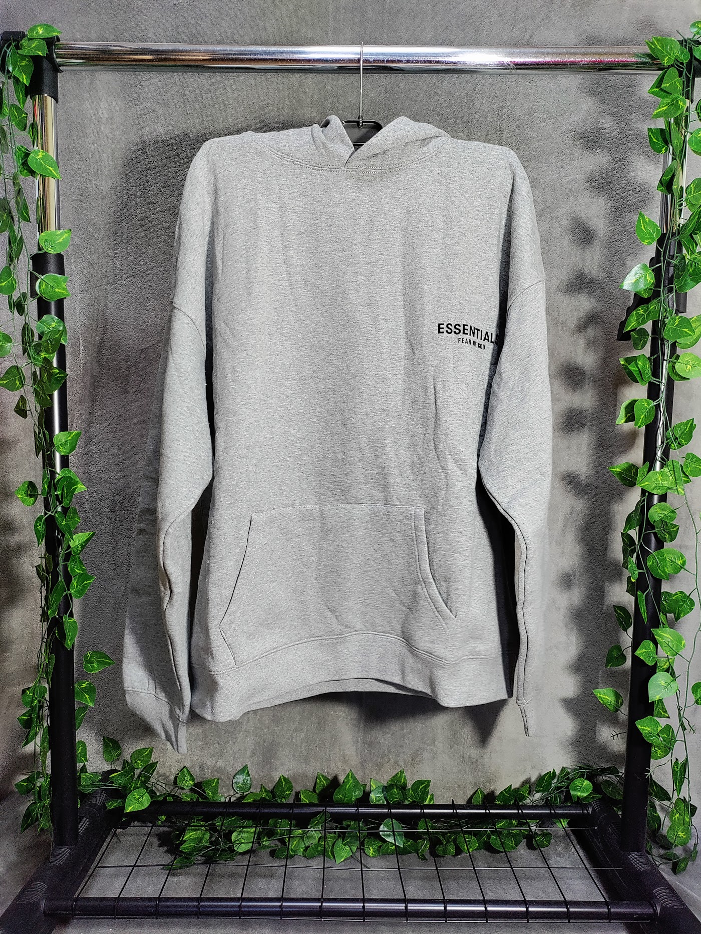 Essentails Gri