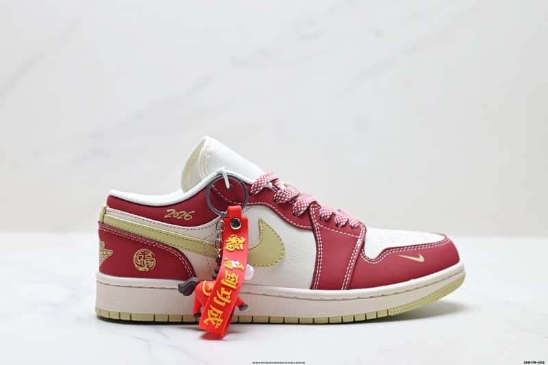 Nike Air Jordan 1 Low Sneakers EU36-EU45