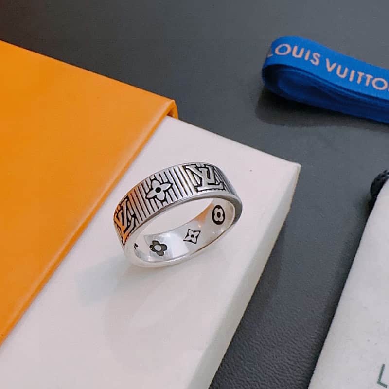 LV Ring 7-11