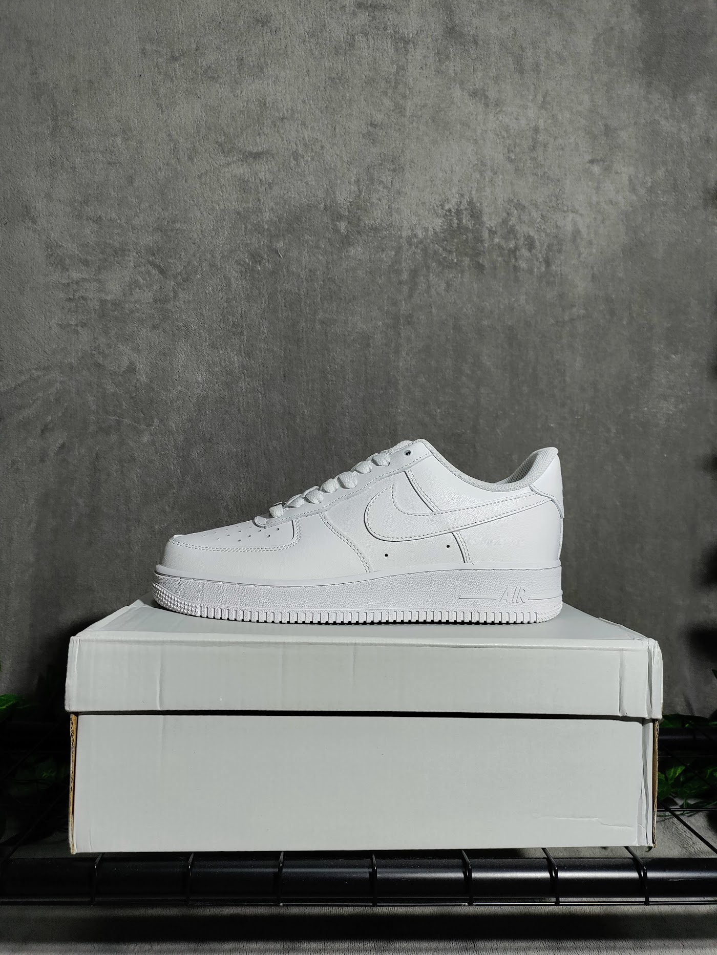 Nike Air Force 1 low triple white