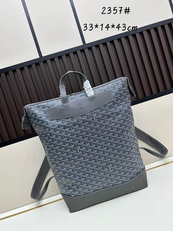 Goyard Backpack 33x14x43cm