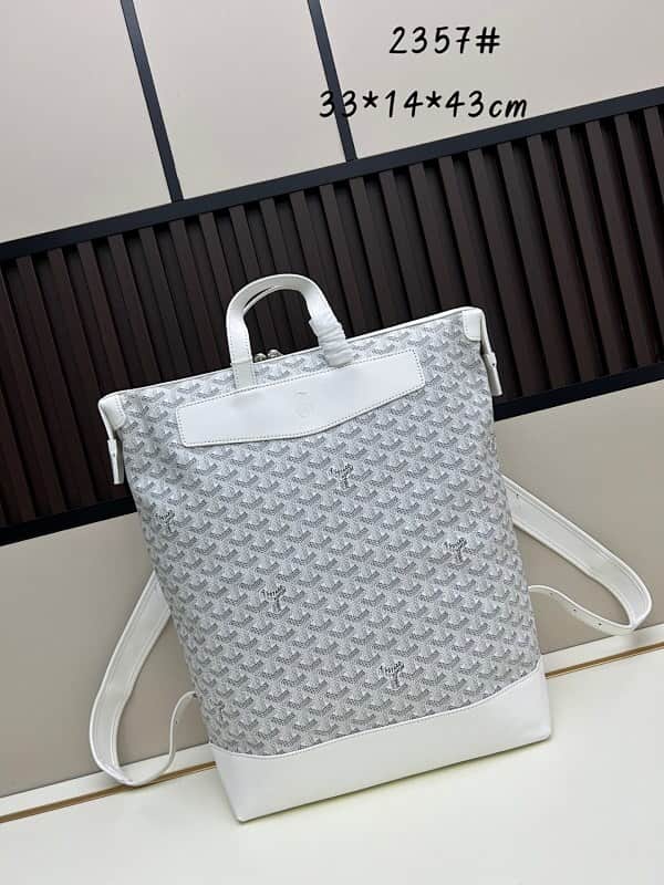 Goyard Backpack 33x14x43cm