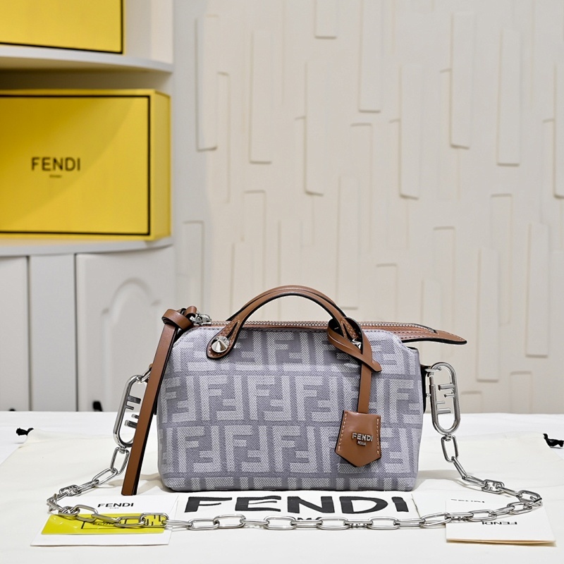 Fendi Crossbody Bag 20x13cm