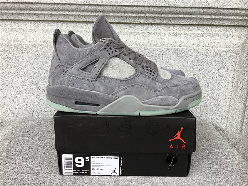Air Jordan 4 X Kaws Size EU40-EU46
