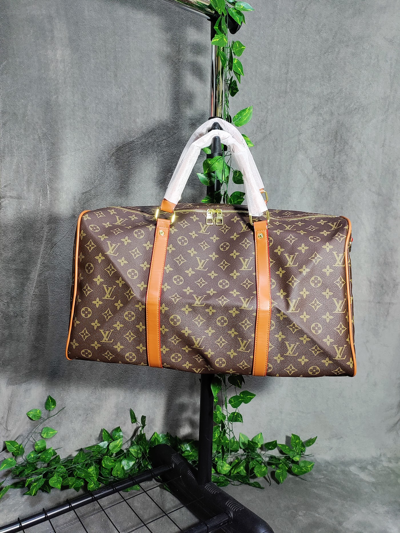 Louis Vuitton duffle bag maro