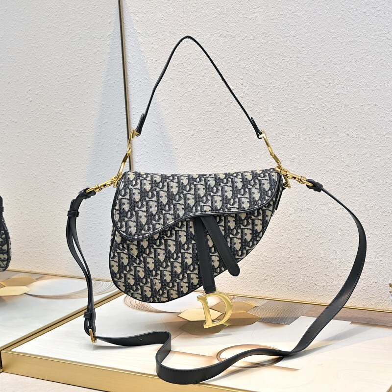 Dior Crossbody Bag 25.5x20x6.5cm