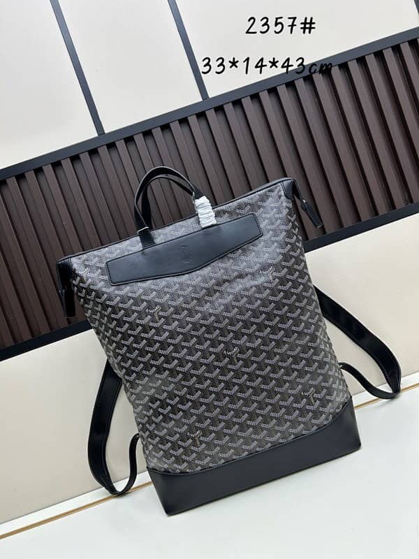Goyard Backpack 33x14x43cm