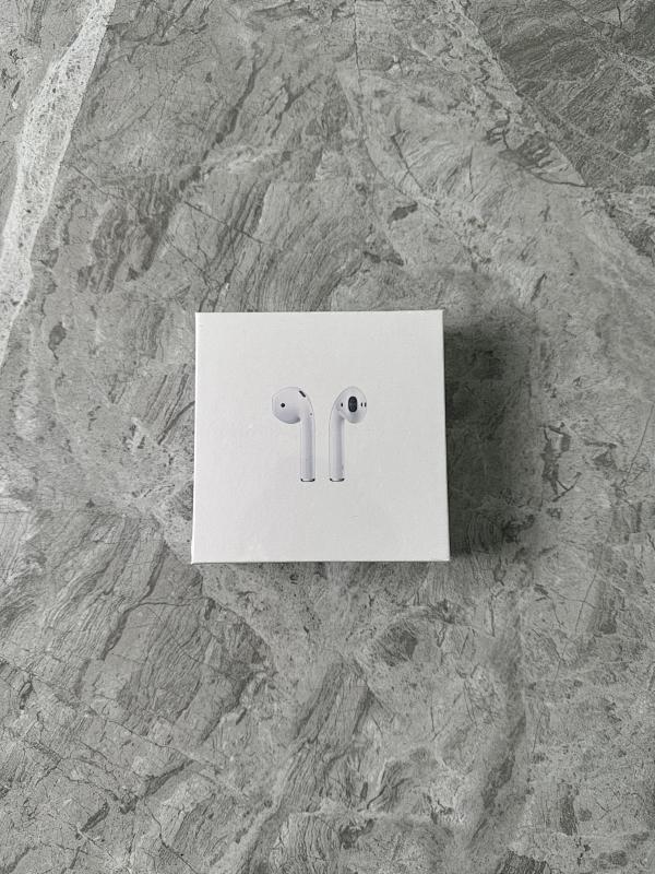 14♡ Air Pods 2