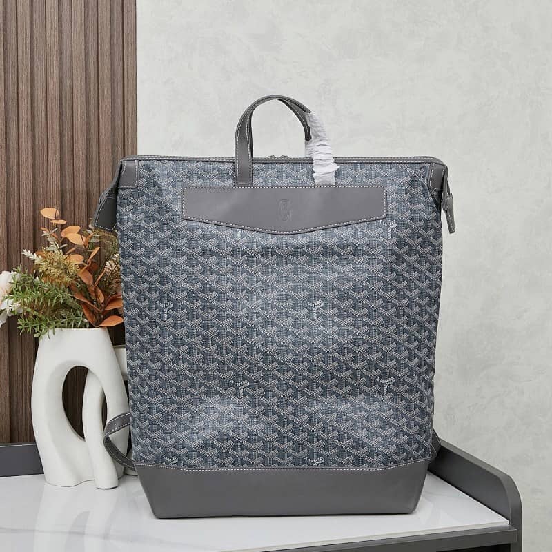 Goyard Backpack 33x14x43cm