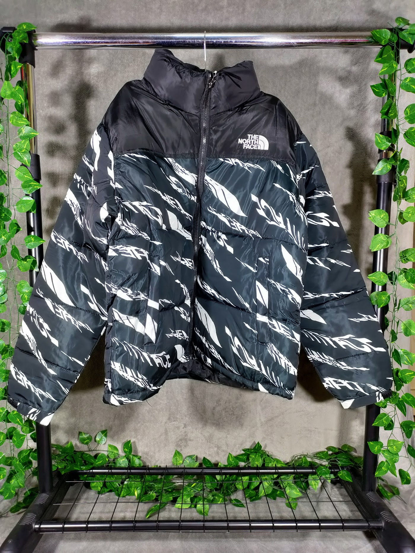 The North Face Alb-Negru