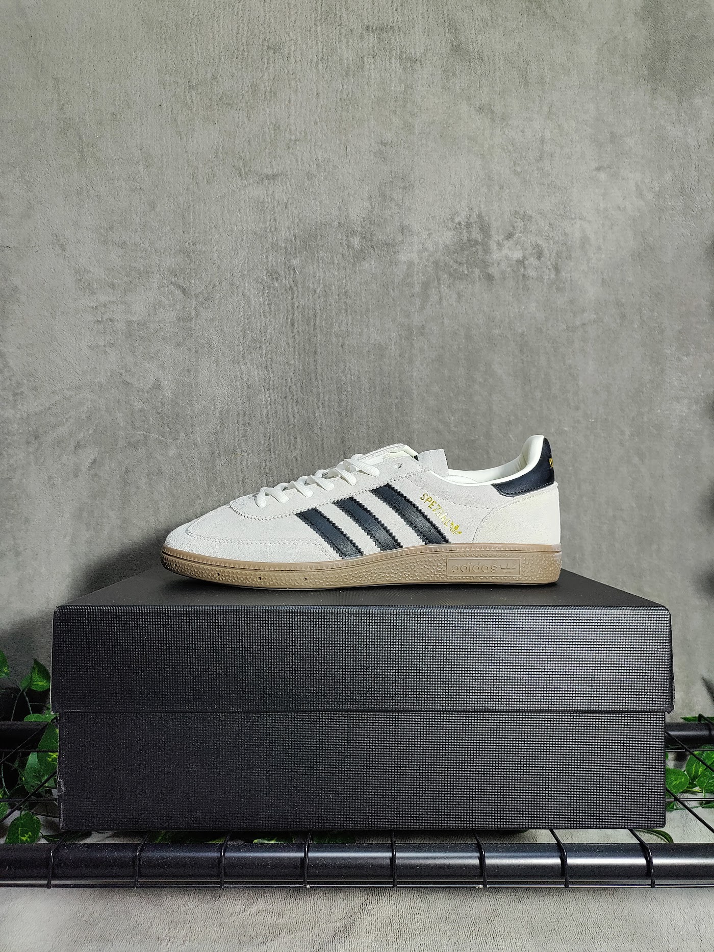 Adidas Spezial alb