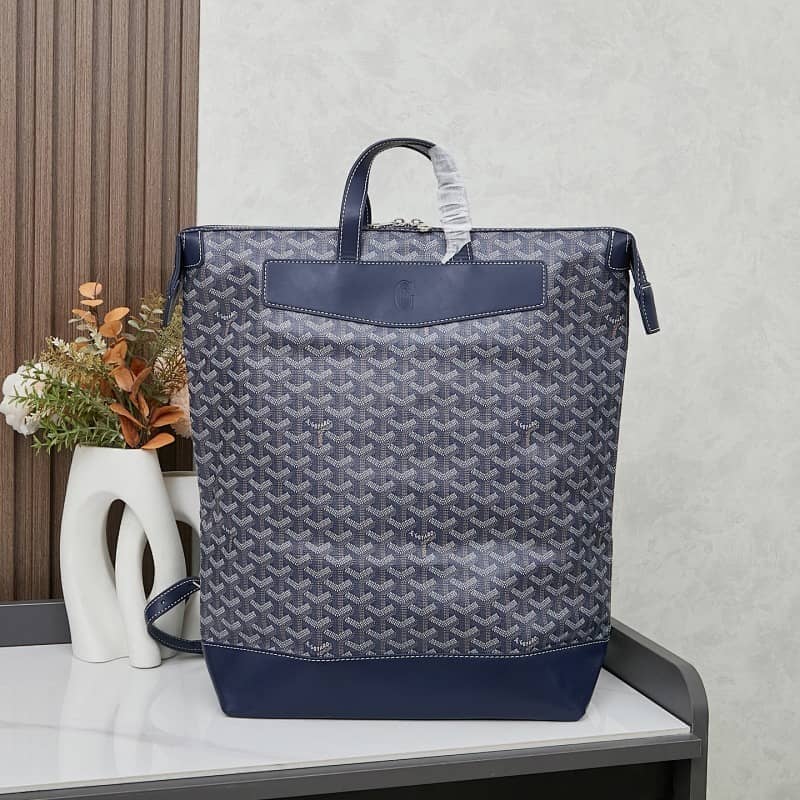 Goyard Backpack 33x14x43cm