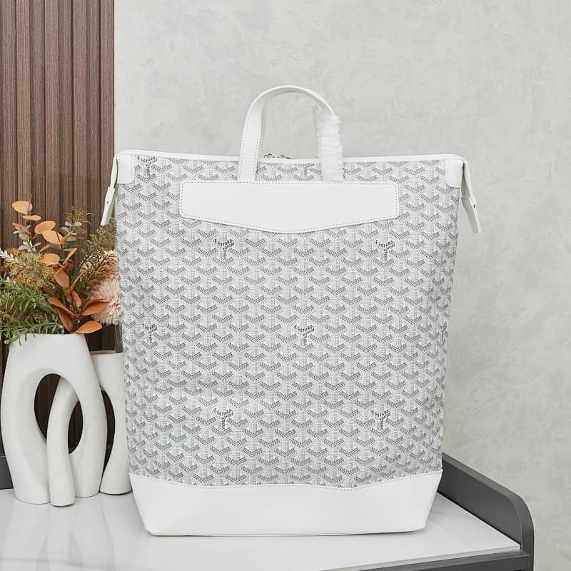 Goyard Backpack 33x14x43cm